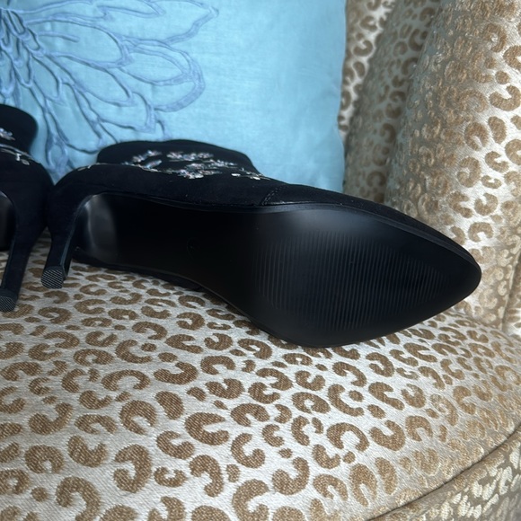 NIB Just Fab “Out West” pink blue floral embroidered faux suede stiletto bootie - Picture 7 of 11